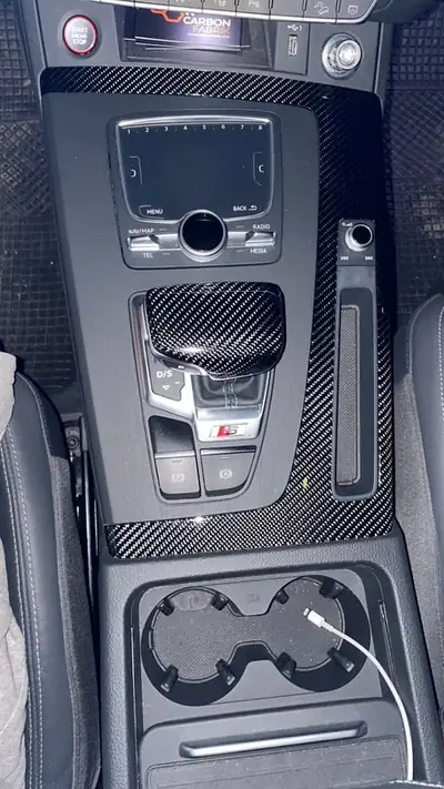 Audi SQ5 TDI Quattro — SUV premium 398 ch, full carbone, entretien impeccable — intérieur