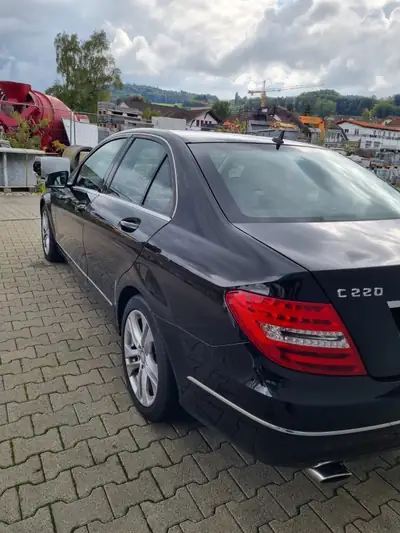 Mercedes-Benz C 220 CDI 7G-Tronic — Berline diesel efficace, 70'000 km seulement — intérieur