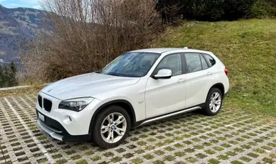 BMW X1 sDrive20d Efficient Dynamics — SUV compact diesel économe, 220'000 km — Seitenansicht