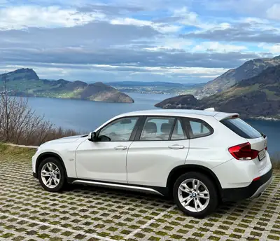 BMW X1 sDrive20d Efficient Dynamics — SUV compact diesel économe, 220'000 km — Miniatur 17
