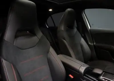 Mercedes-Benz A 220 d 4Matic AMG Line — Diesel performant, transmission intégrale, design sportif — Armaturenbrett