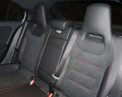 Mercedes-Benz A 220 d 4Matic AMG Line — Diesel performant, transmission intégrale, design sportif — Detail