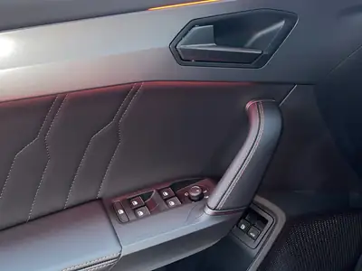 CUPRA Formentor — SUV Plug-in Hybrid 245 ch, conduite dynamique et écologie — Thumbnail 8