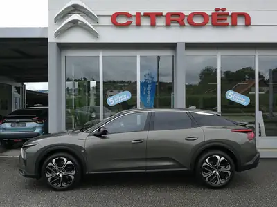 Citroën C5 X — Le break familial français avec 181 ch et transmission automatique — dashboard