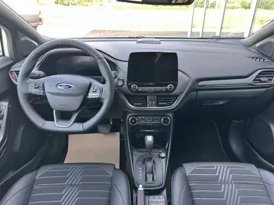 Ford PUMA Mild-Hybrid 155 ch — SUV compact urbain, 32 000 km, transmission automatique — Thumbnail 8