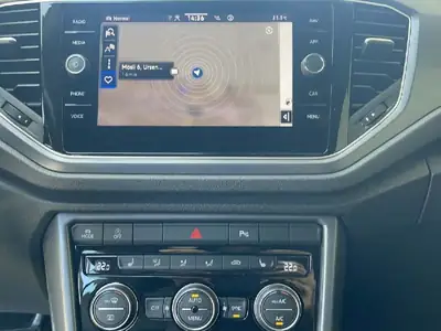 VW T-ROC Cabriolet 150 ch — Roadster compact dynamique, 88 500 km — Thumbnail 8