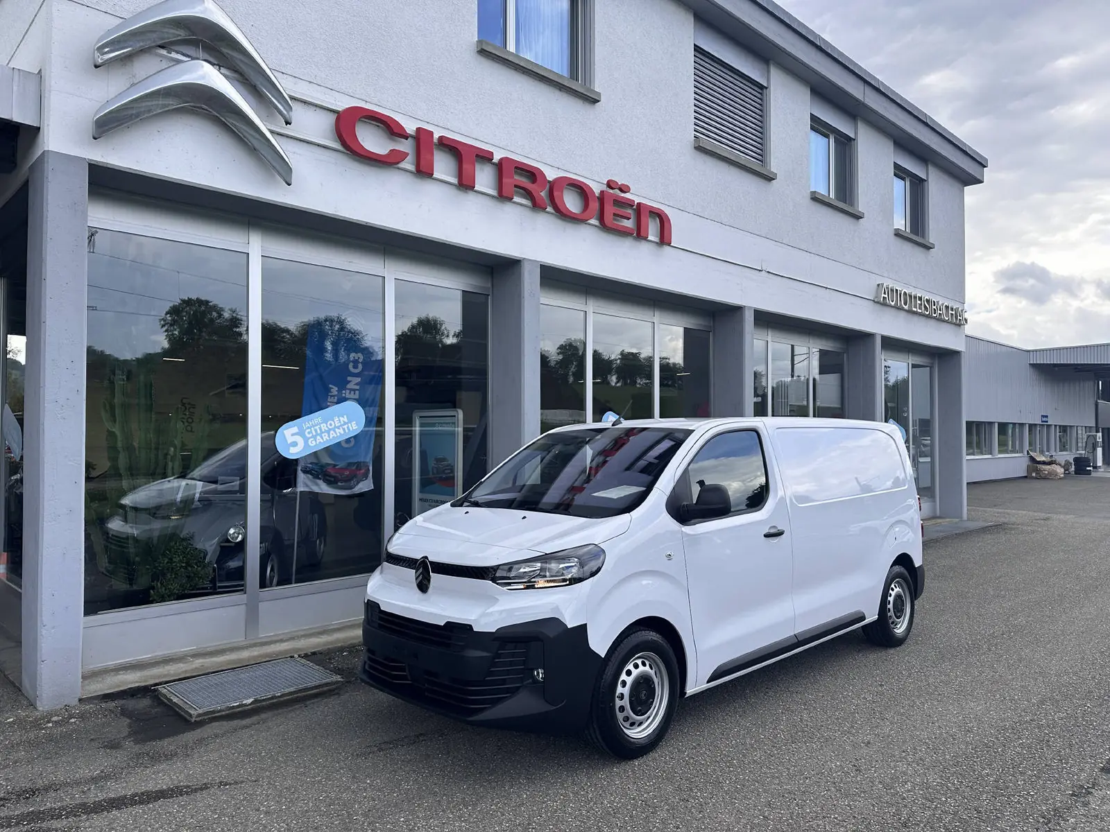 Citroën Jumpy 2024 — Utilitaire diesel performant, quasi neuf (200 km)
