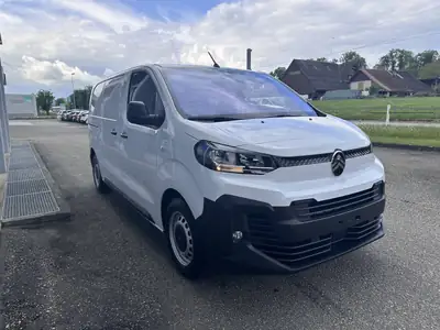 Citroën Jumpy 2024 — Utilitaire diesel performant, quasi neuf (200 km) — dashboard
