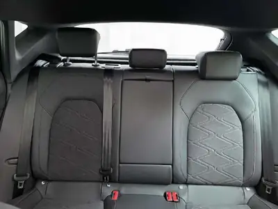 SEAT Leon 2024 — Mild-Hybrid benzin, seulement 15 500 km, transmission automatique — Thumbnail 11