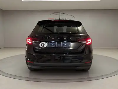 Skoda Fabia 2022 — Citadine fiable à faible kilométrage, motorisation essence efficace — rear view
