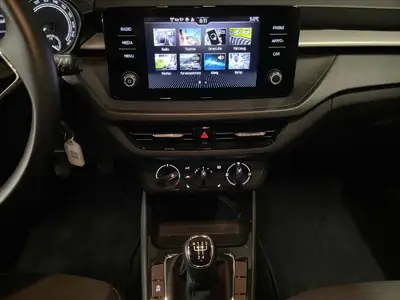 Skoda Fabia 2022 — Citadine fiable à faible kilométrage, motorisation essence efficace — Thumbnail 9