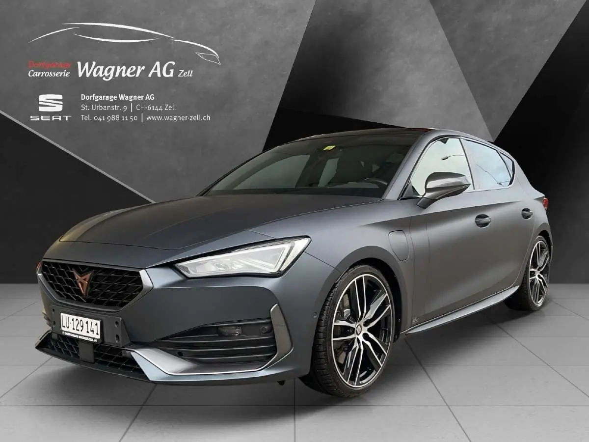 CUPRA Leon Plug-in Hybrid — 245 ch, transmission automatique, 64 500 km seulement