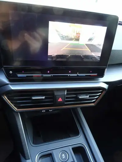 CUPRA Leon Plug-in Hybrid — 245 ch, transmission automatique, 64 500 km seulement — Thumbnail 8