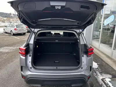 Citroën C5 Aircross Hybrid 2023 — SUV spacieux à faible consommation, 17 000 km seulement — Thumbnail 9