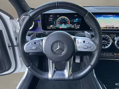 Mercedes-Benz A 35 AMG — Compacte sportive 306 ch, transmission automatique — detail