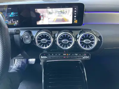 Mercedes-Benz A 35 AMG — Compacte sportive 306 ch, transmission automatique — Thumbnail 9