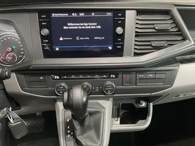 VW T6 Caravelle — Le Van 9 Places Diesel pour Familles et Professionnels — Thumbnail 9