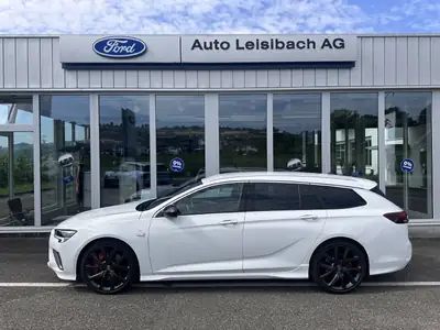 Opel Insignia Break 2021 — 230 ch, Transmission automatique, Traction intégrale — side view