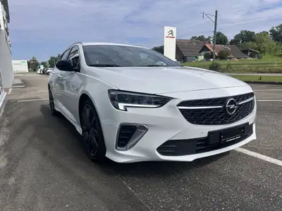 Opel Insignia Break 2021 — 230 ch, Transmission automatique, Traction intégrale — dashboard