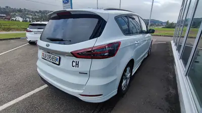 Ford S-MAX Hybrid 2023 — Monospace 7 places, motorisation écologique et polyvalente — rear view
