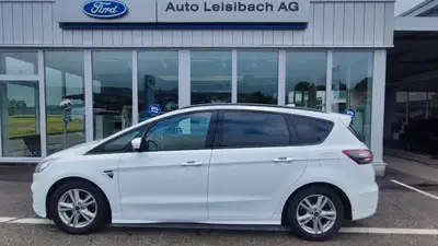 Ford S-MAX Hybrid 2023 — Monospace 7 places, motorisation écologique et polyvalente — dashboard