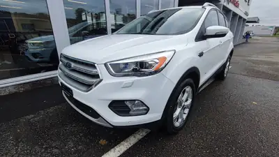 Ford Kuga 2017 — SUV robuste diesel 150 ch, traction intégrale — side view