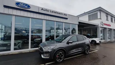 Ford Kuga Plug-in Hybrid 2025 — SUV rechargeable, 242 ch, très faible kilométrage — exterior view