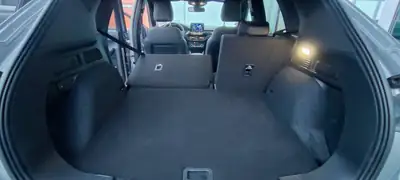Ford Kuga Hybrid 2023 — SUV compact hybride, 44'000 km, traction intégrale — Thumbnail 10