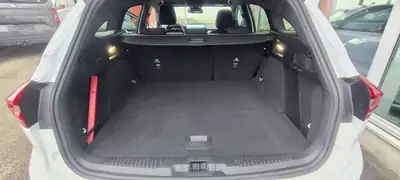 Ford Focus Kombi Mild-Hybrid — Polyvalence et efficacité énergétique — Thumbnail 9