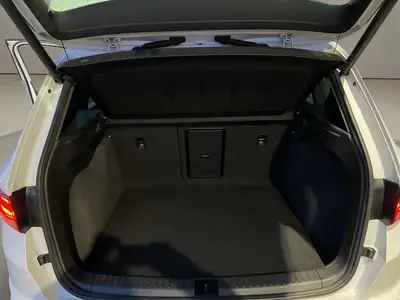 SEAT Ateca 2022 — SUV polyvalent avec transmission intégrale, 95000 km — Thumbnail 12