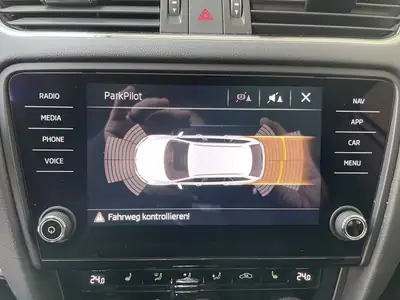 Skoda Octavia Diesel Automatique — Monospace polyvalent, 170 500 km, motorisation robuste — Thumbnail 8