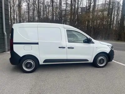 Renault Express 2022 — Utilitaire compact pratique, essence 100 ch, 81 000 km — interior