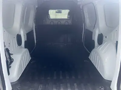Renault Express 2022 — Utilitaire compact pratique, essence 100 ch, 81 000 km — Thumbnail 7