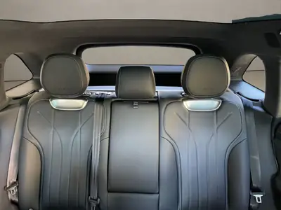 XPENG G9 — SUV électrique haute performance, 7500 km, transmission automatique — Miniature 8