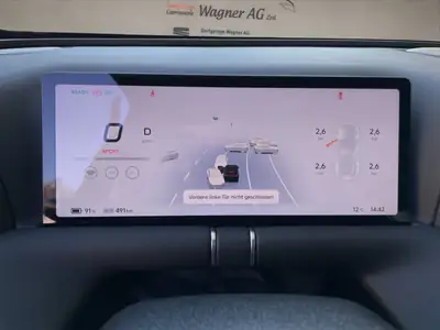 XPENG G9 — SUV électrique haute performance, 7500 km, transmission automatique — Miniature 7
