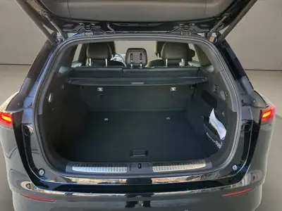 XPENG G9 — SUV électrique haute performance, 7500 km, transmission automatique — Miniature 12