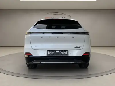 XPeng G6 — SUV électrique performant, 476 ch et transmission automatique intégrale — rear view