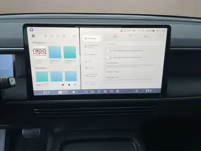 XPeng G6 — SUV électrique performant, 476 ch et transmission automatique intégrale — Thumbnail 10