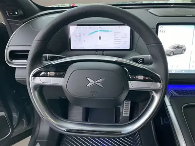 XPeng G9 — SUV électrique 550 ch, AWD haute performance, ultra faible kilométrage — detail