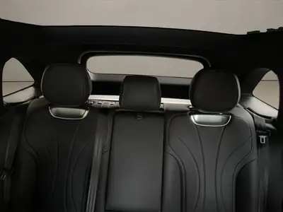 XPeng G9 — SUV électrique 550 ch, AWD haute performance, ultra faible kilométrage — Thumbnail 8