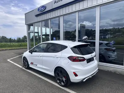 Ford Fiesta 2023 — Citadine dynamique avec 200 ch, transmission manuelle — rear view