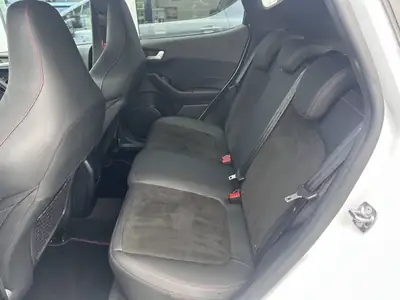 Ford Fiesta 2023 — Citadine dynamique avec 200 ch, transmission manuelle — Thumbnail 7