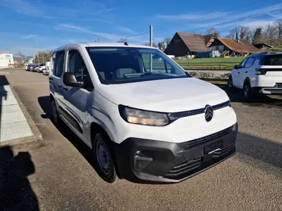 Citroën Berlingo 2026 — Utilitaire compact 110 ch, essence, très faible kilométrage — Seitenansicht