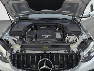 Mercedes-Benz GLC 250 — SUV premium 245 ch avec équipements haut de gamme — Thumbnail 8