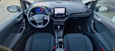 Ford Fiesta 2024 — Mild-Hybrid écologique, 26 900 km, transmission automatique — detail