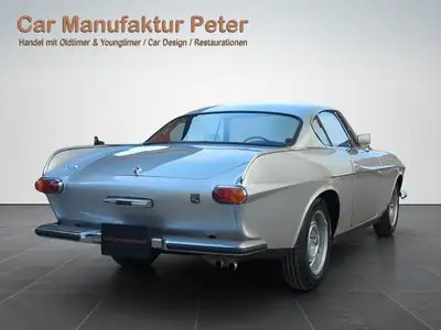 Volvo P1800 1968 — Coupé sportif culte, restauration complète, État exceptionnel — dashboard