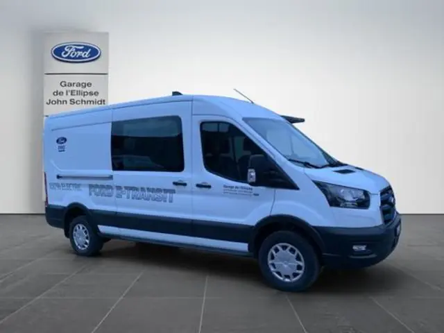 Ford E-Transit 2022 occasion Moutier — 1