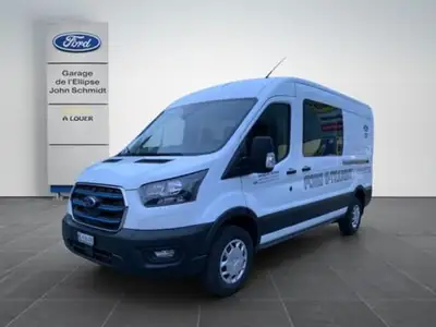 Ford E-Transit — Fourgon électrique 184 ch, seulement 18'000 km — côté