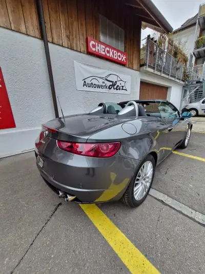 Alfa Romeo Spider 2010 — Cabriolet sport 200 ch, entretien complet prévu — vista posteriore