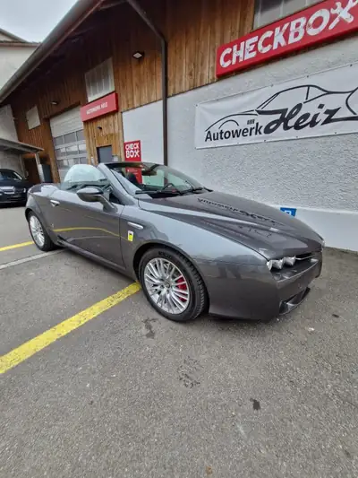Alfa Romeo Spider 2010 — Cabriolet sport 200 ch, entretien complet prévu — fianco